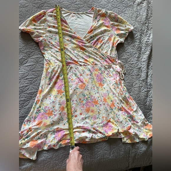 No Boundaries juniors’ floral dress - Picture 9 of 11